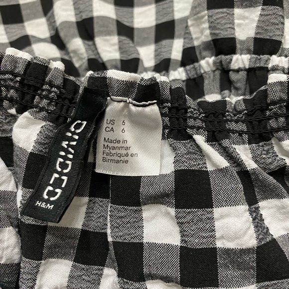 H&M Gingham Puff Sleeve Off-Shoulder Top - Picture 7 of 10